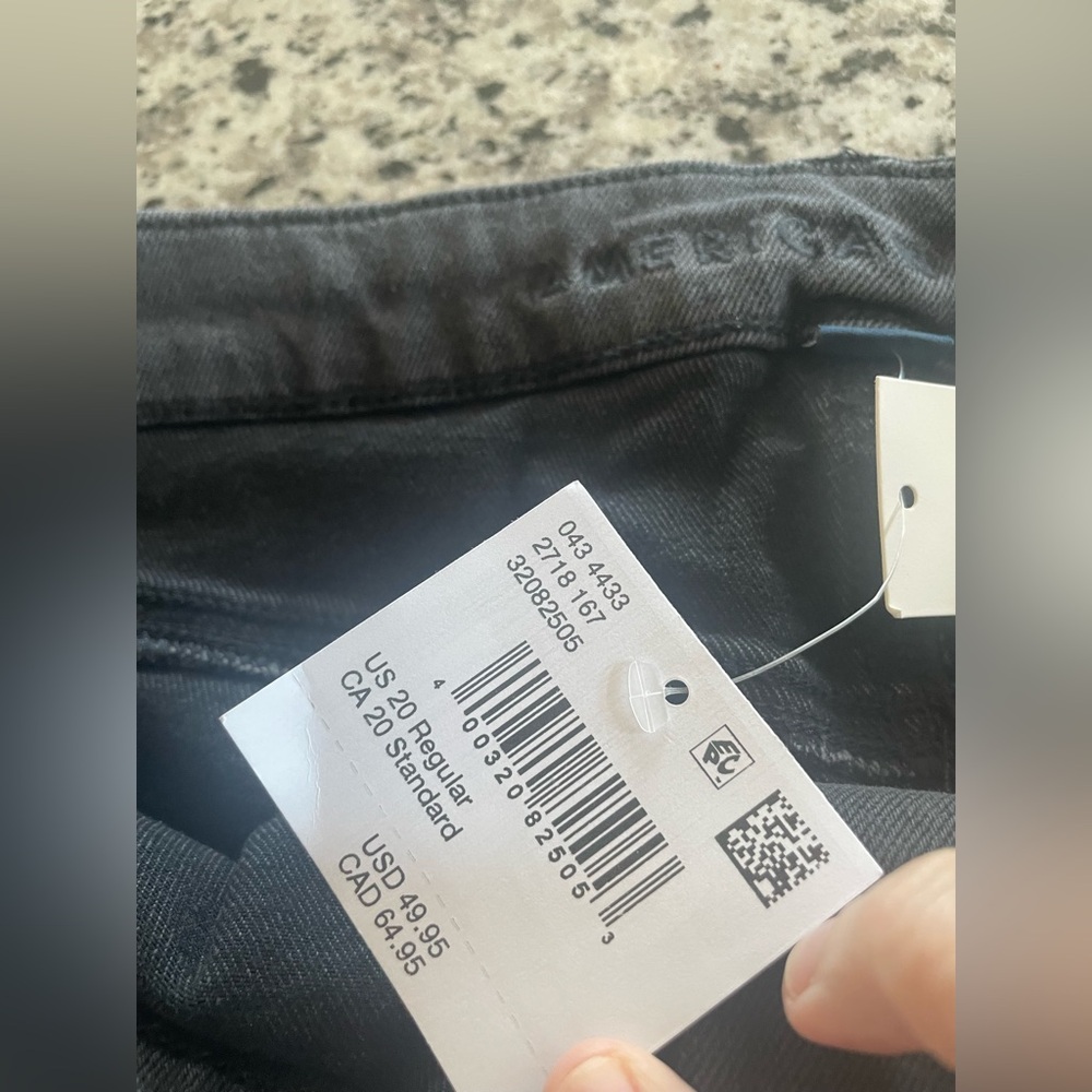NWT American Eagle Curvy Mom Jean Stretch High Rise in Black - Picture 4 of 5